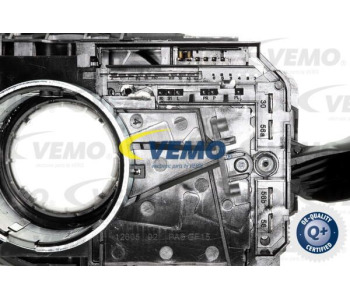 Термостат, охладителна течност VEMO V15-99-2003 за AUDI A6 Avant (4A, C4) от 1994 до 1997