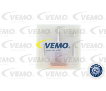 Разширителен клапан, климатизация VEMO V15-77-0004 за VOLKSWAGEN GOLF IV (1J1) от 1997 до 2005