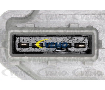 Компресор, климатизация VEMO V46-15-0004 за OPEL MOVANO (F9) товарен от 1999 до 2010