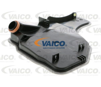 Капак, кутия въздушен филтър VAICO V10-4739 за VOLKSWAGEN PASSAT B7 (365) комби от 2010 до 2014